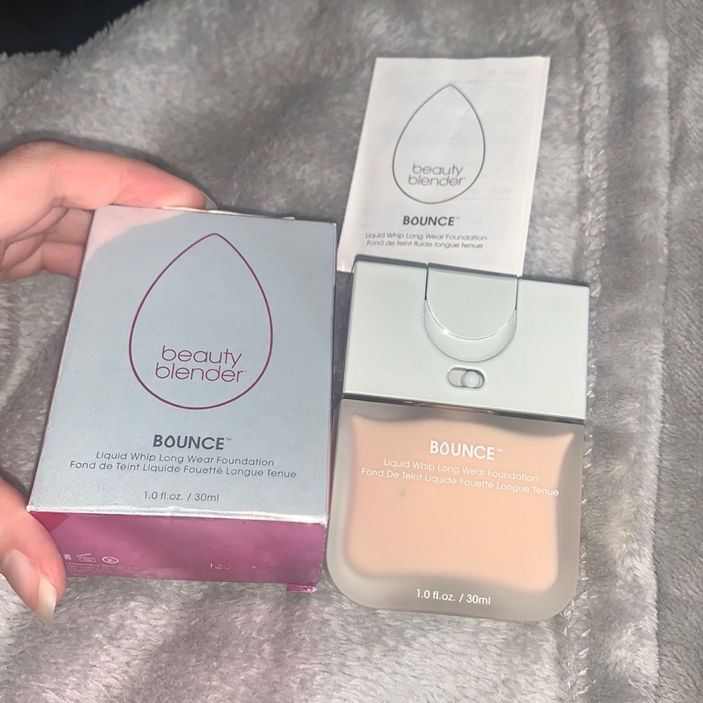 Beauty blender | long whip foundation shade 1.20 New